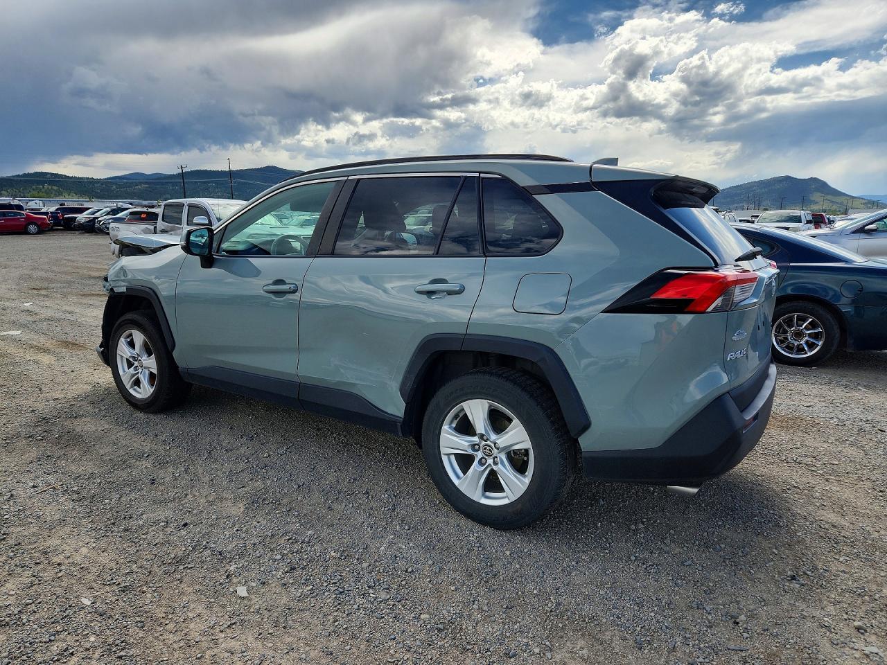 2021 Toyota Rav4 Xle - zdjęcie 2