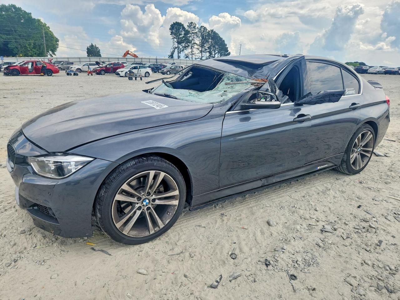 2017 BMW 330 I - zdjęcie główne