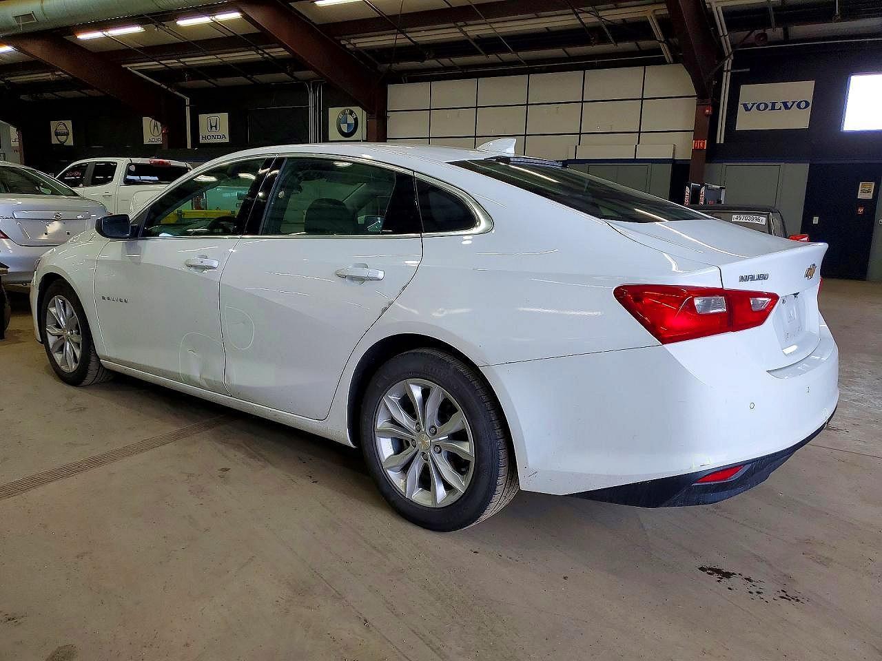 2023 Chevrolet Malibu Lt - zdjęcie 2