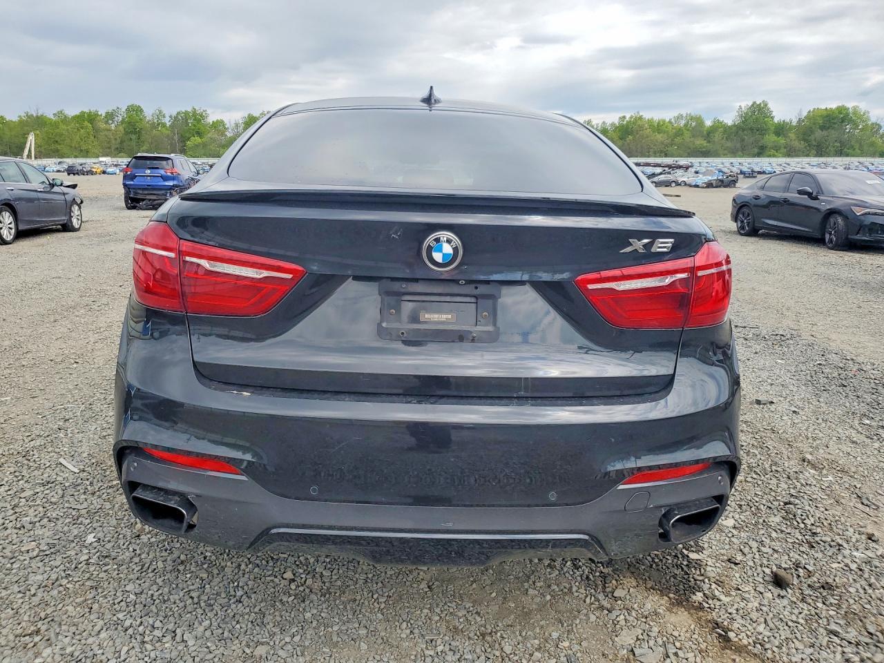 2015 BMW X6 xDrive50I - zdjęcie 6