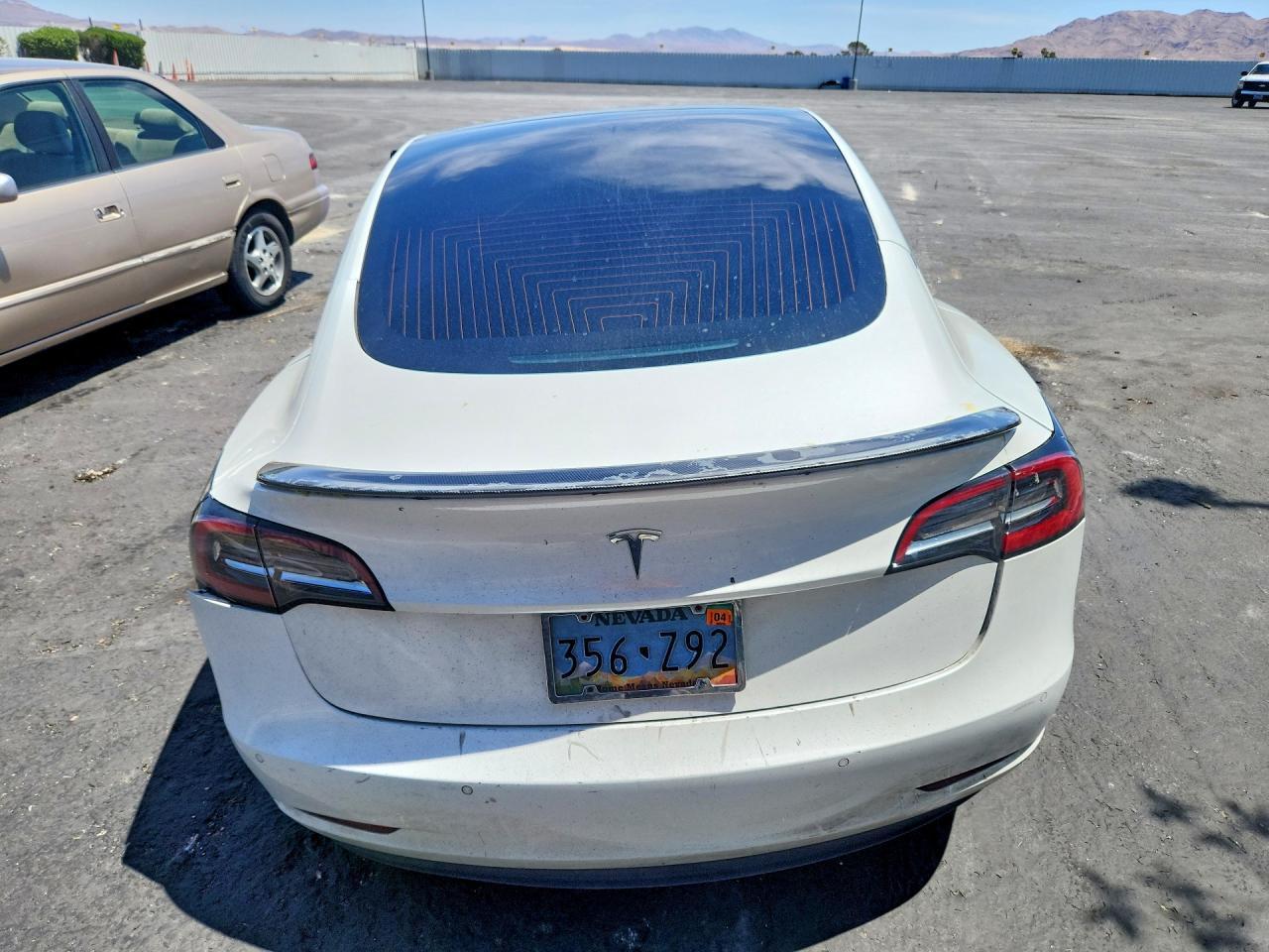 2019 Tesla Model 3 - zdjęcie 6