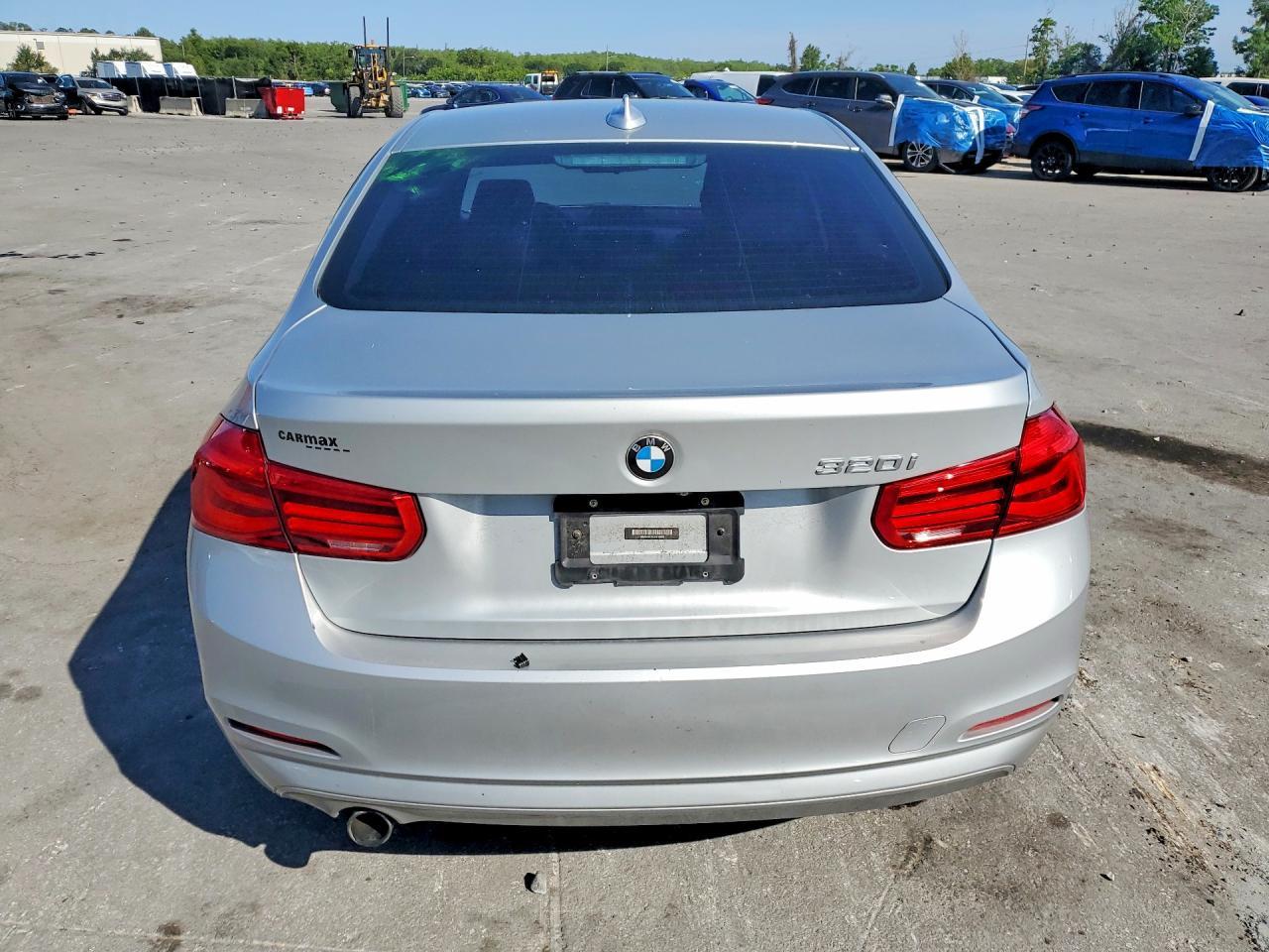 2018 BMW 320 I - zdjęcie 6