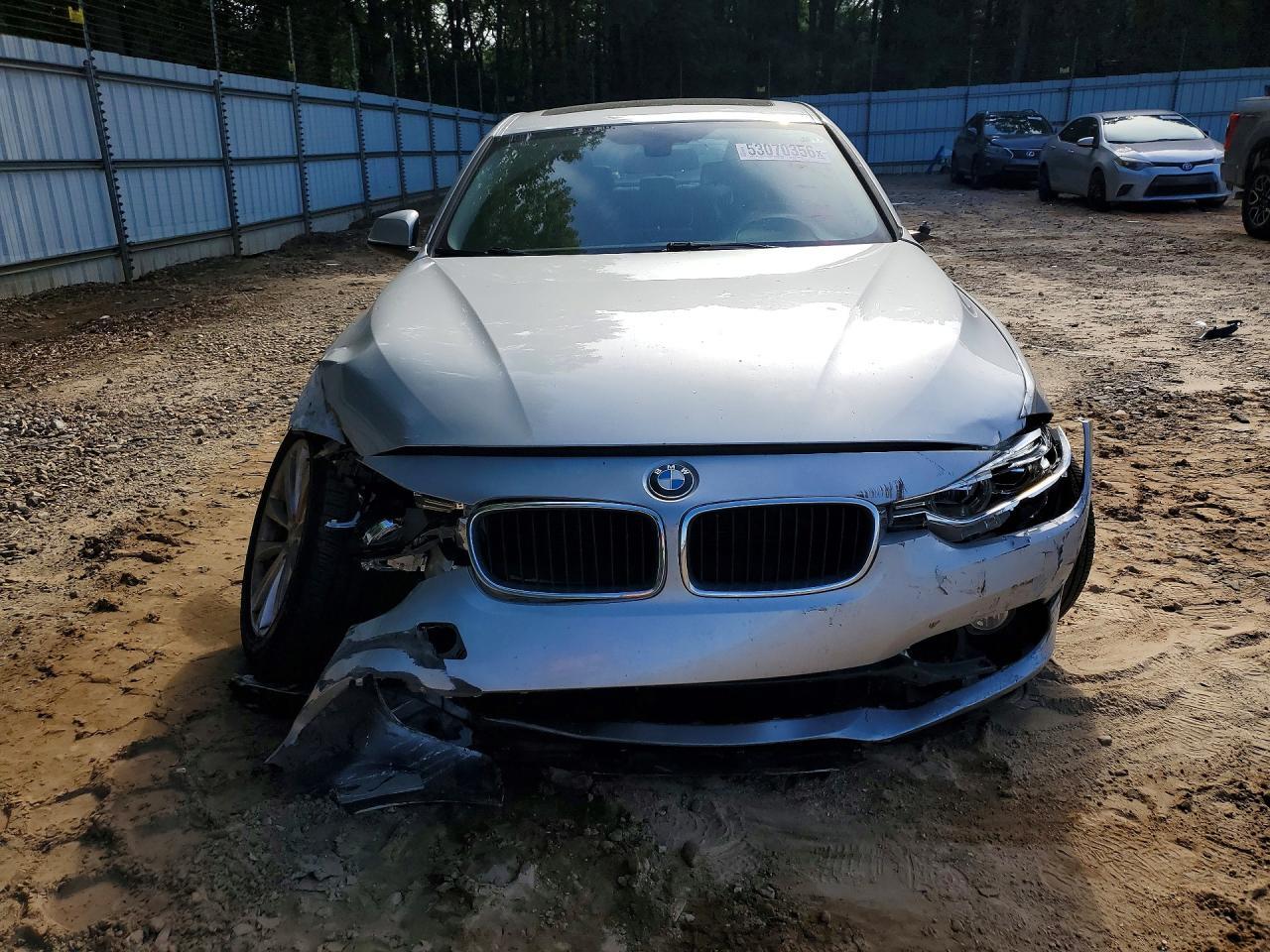 BMW Seria 3 - zdjęcie 5