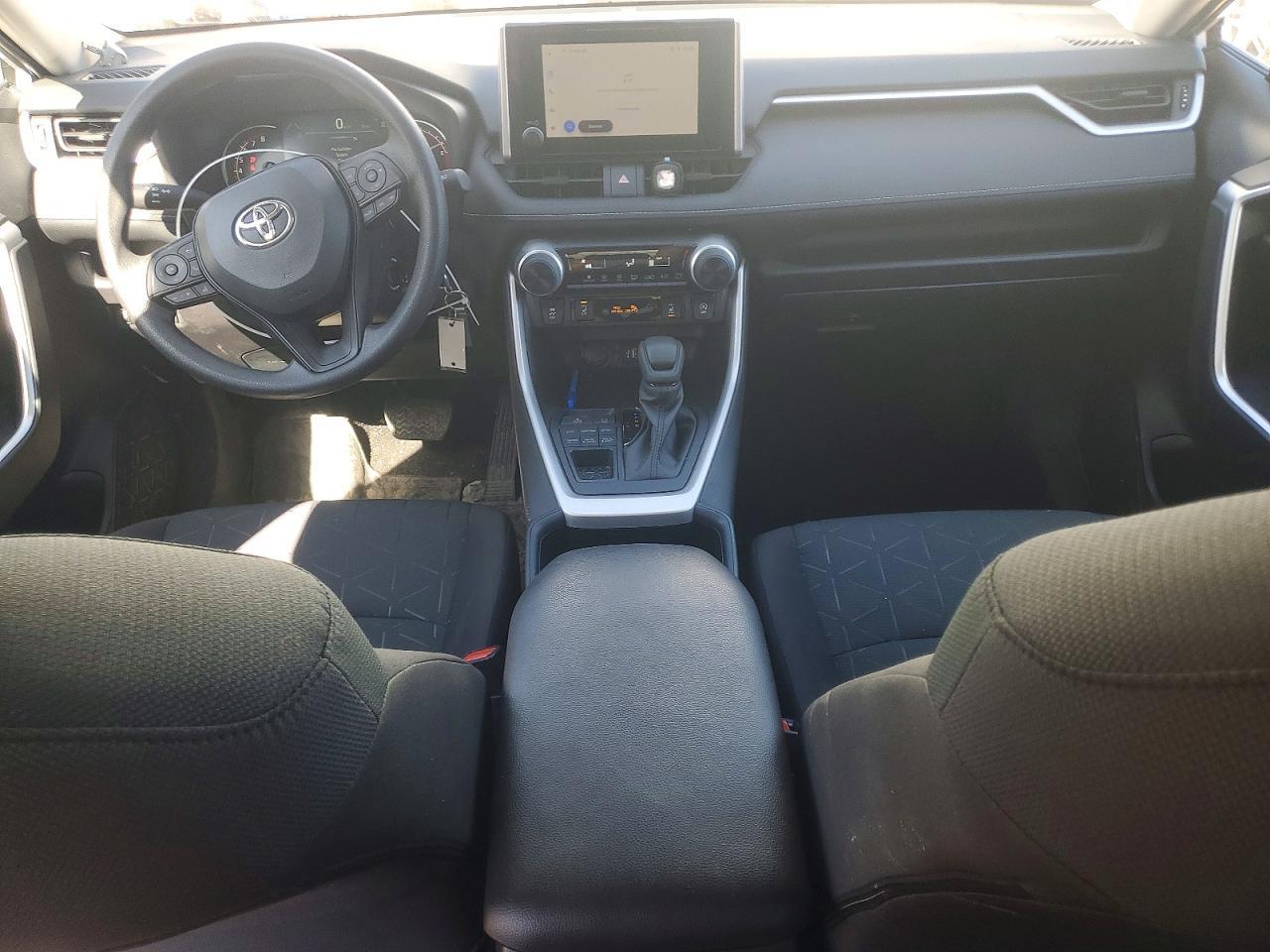2025 Toyota Rav4 Le - zdjęcie 8
