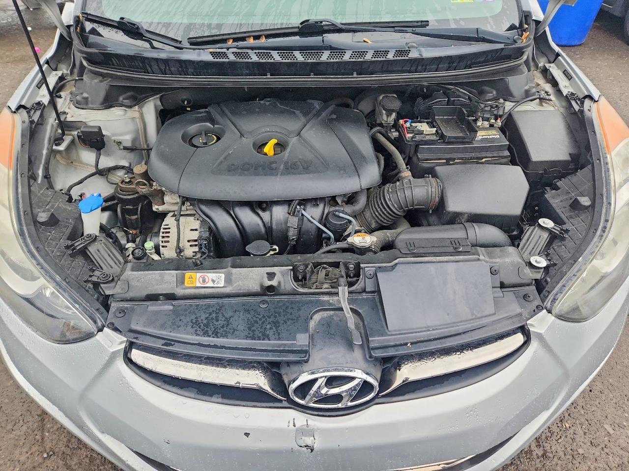 2013 Hyundai Elantra Limited - zdjęcie 11