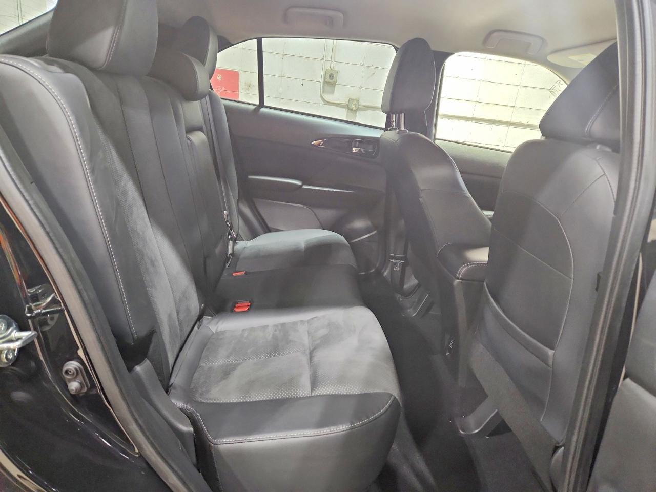 2023 Mitsubishi Eclipse Cross Se - zdjęcie 11