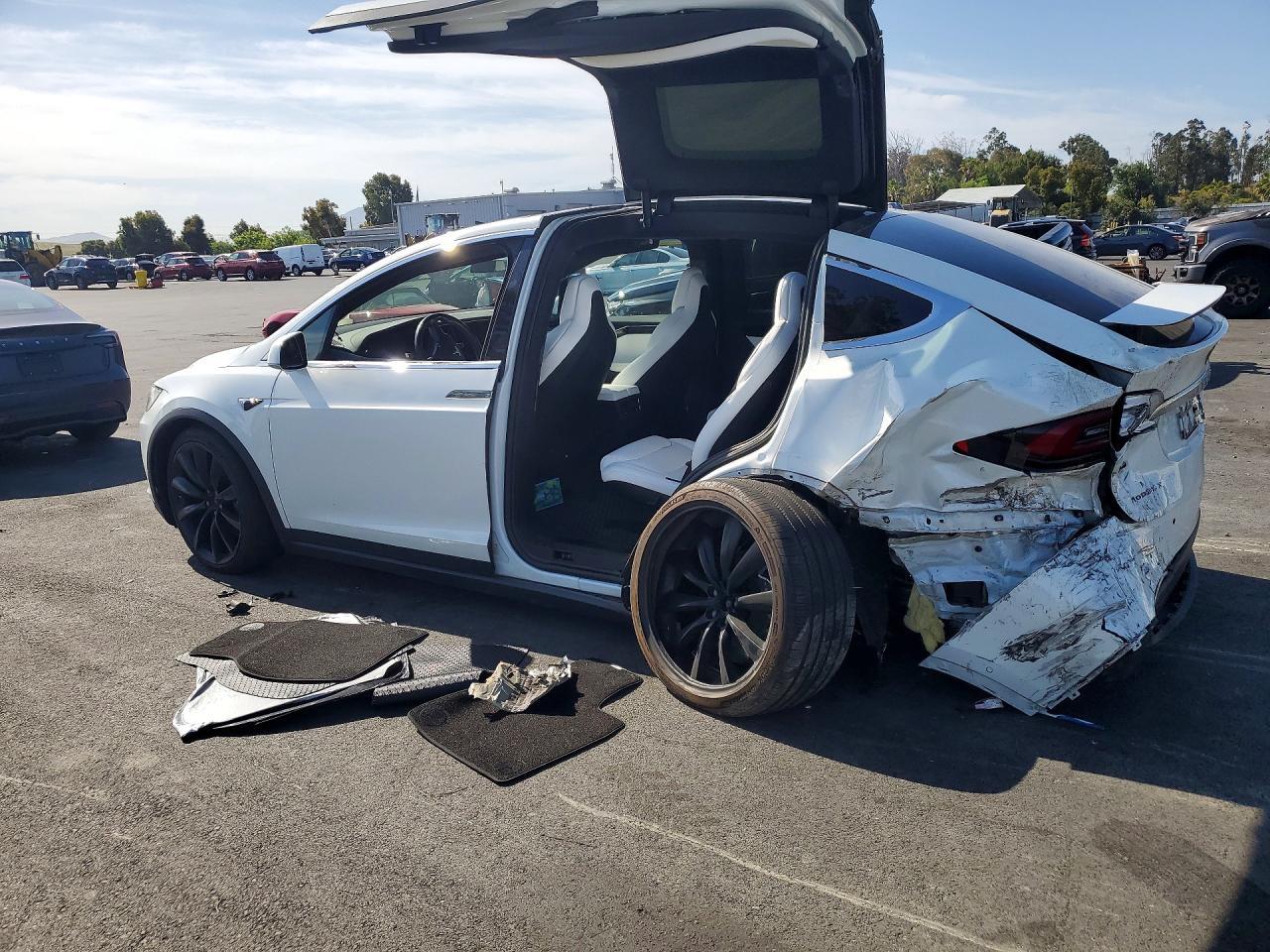 2018 Tesla Model X - zdjęcie 2