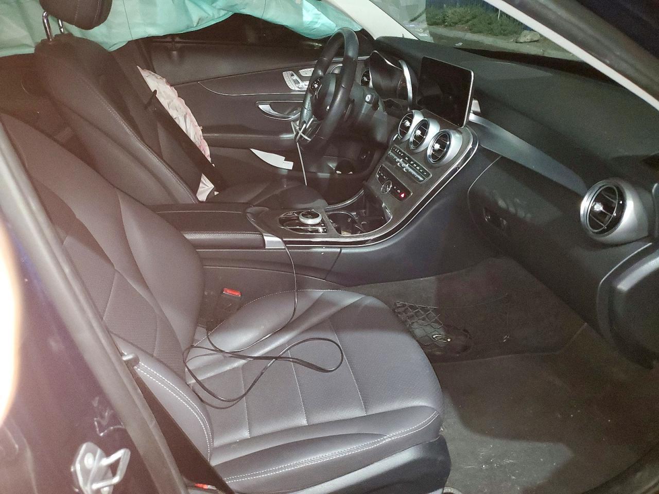 2019 Mercedes-Benz C 300 - zdjęcie 13