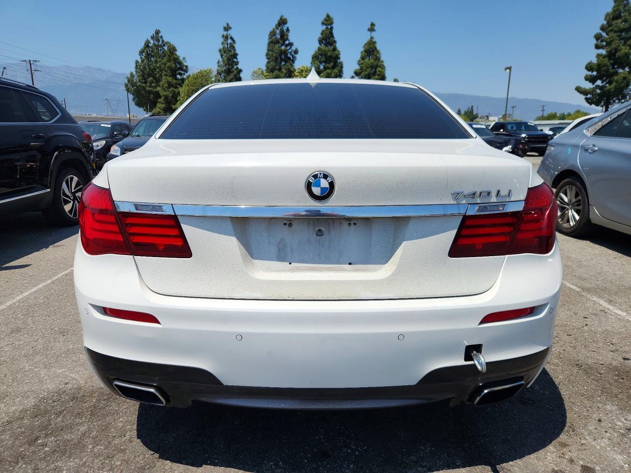 2013 BMW 740 Lxi - zdjęcie 6
