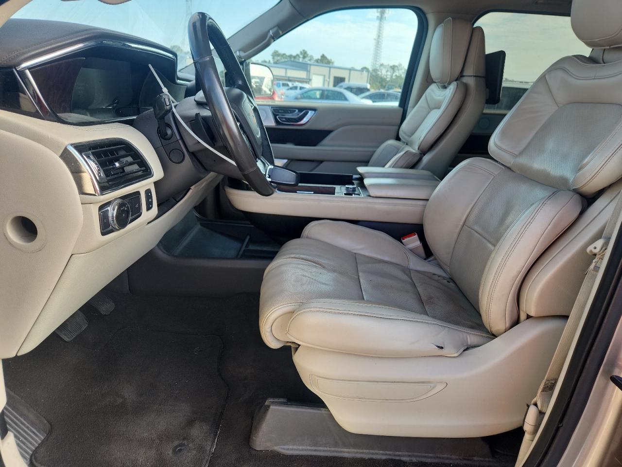 2018 Lincoln Navigator L Reserve - zdjęcie 7
