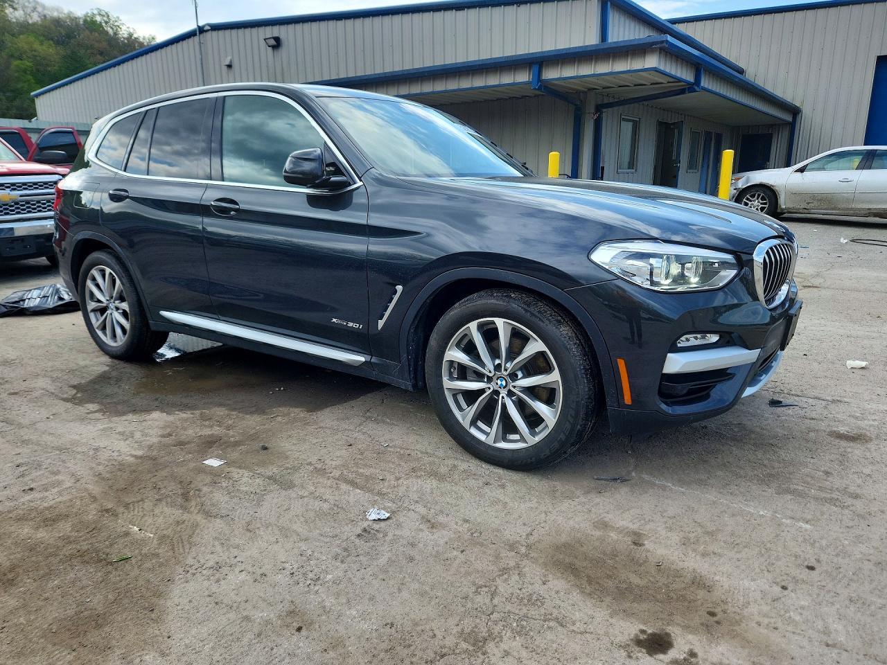 2018 BMW X3 xDrive30I - zdjęcie 4