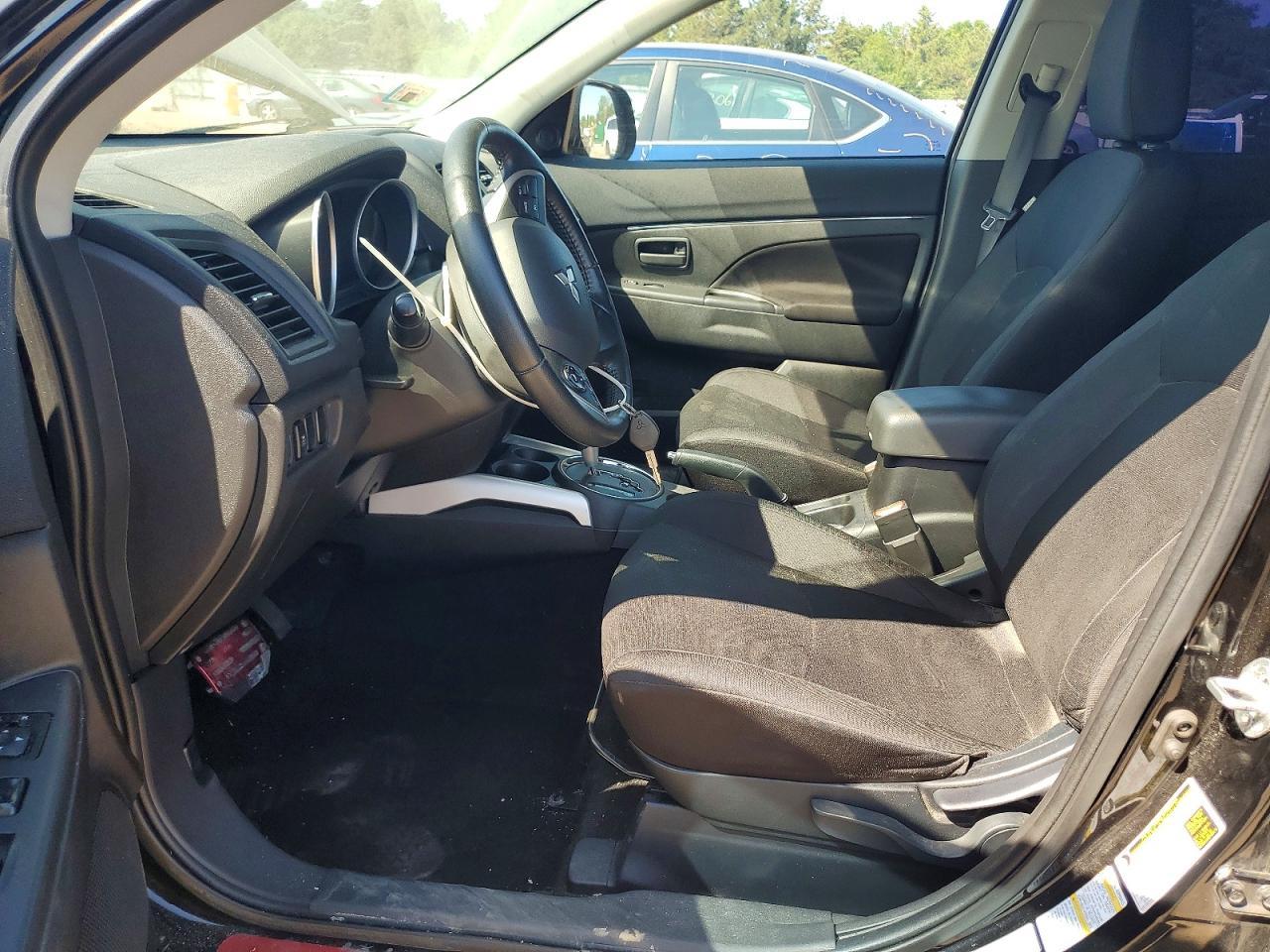 2014 Mitsubishi Outlander Sport Es - zdjęcie 7