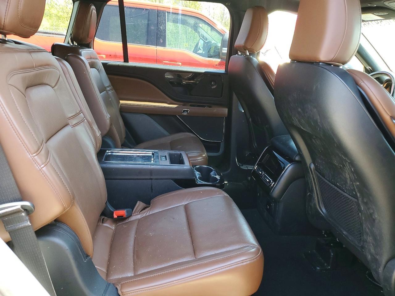 2021 Lincoln Aviator Reserve - zdjęcie 11
