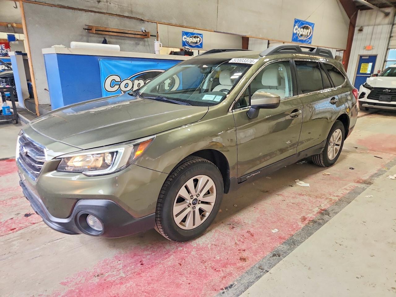 2018 Subaru Outback 2.5I Premium - zdjęcie główne