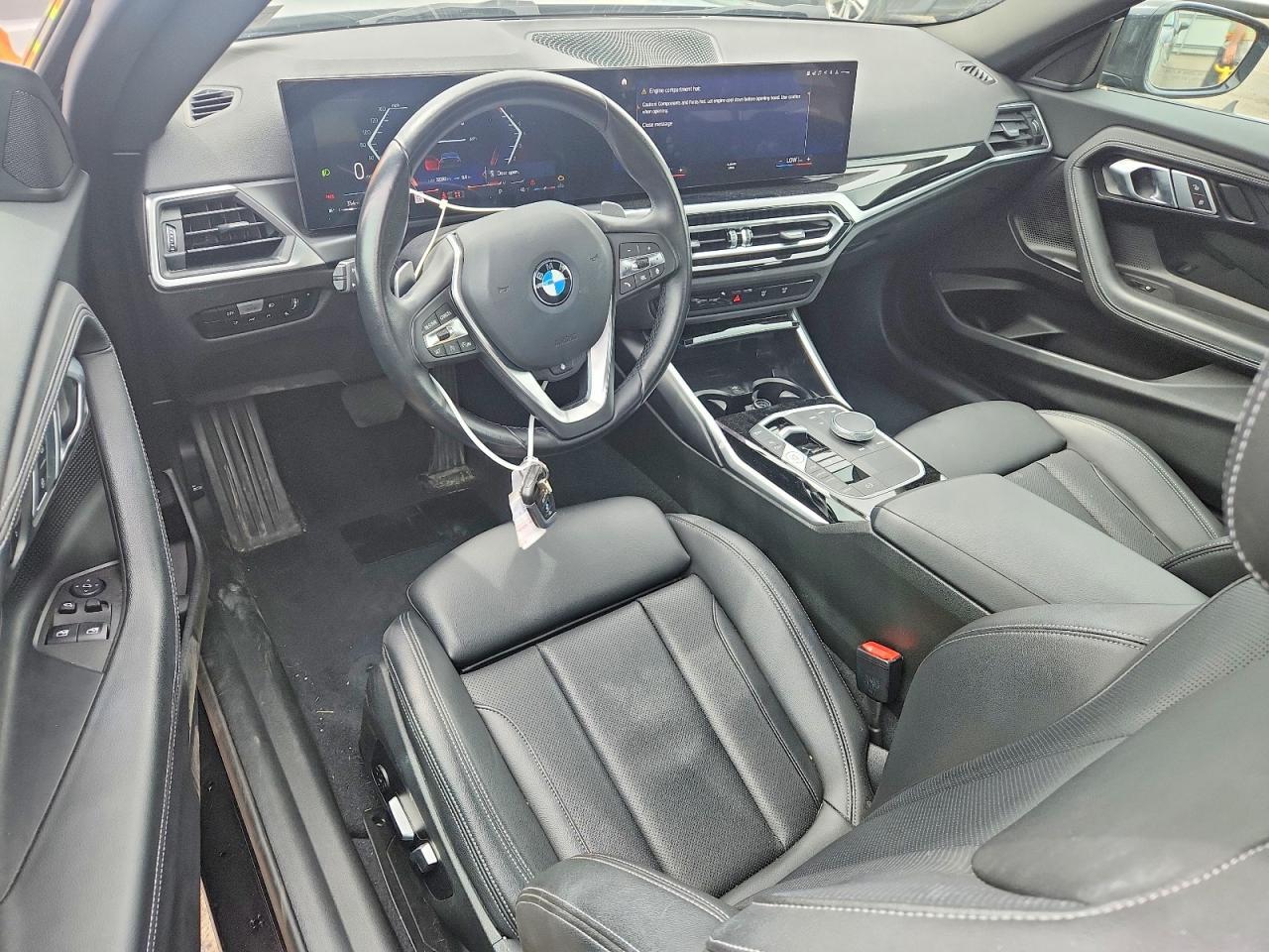 2023 BMW 230Xi - zdjęcie 8