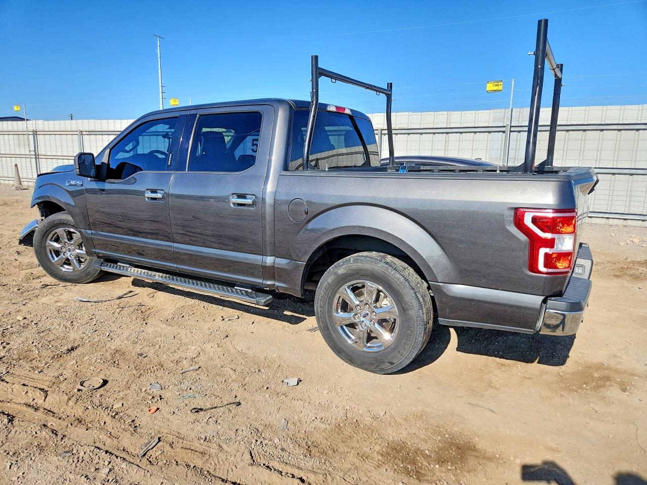 2020 Ford F-150 - zdjęcie 2