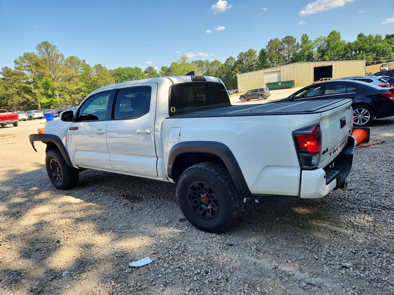 2019 Toyota Tacoma Trd Pro - zdjęcie 2
