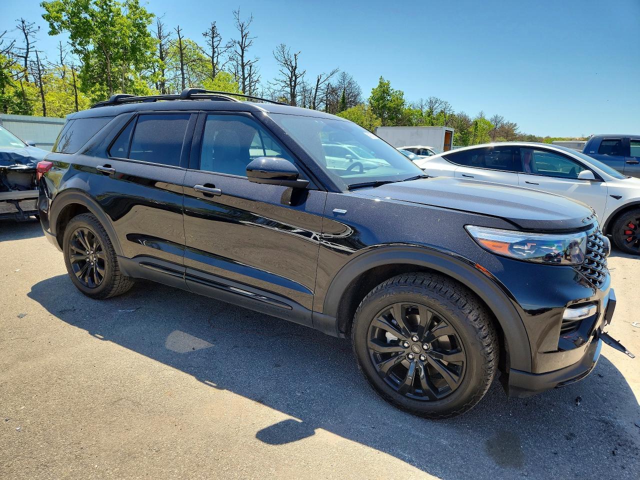2023 Ford Explorer St-Line - zdjęcie 4