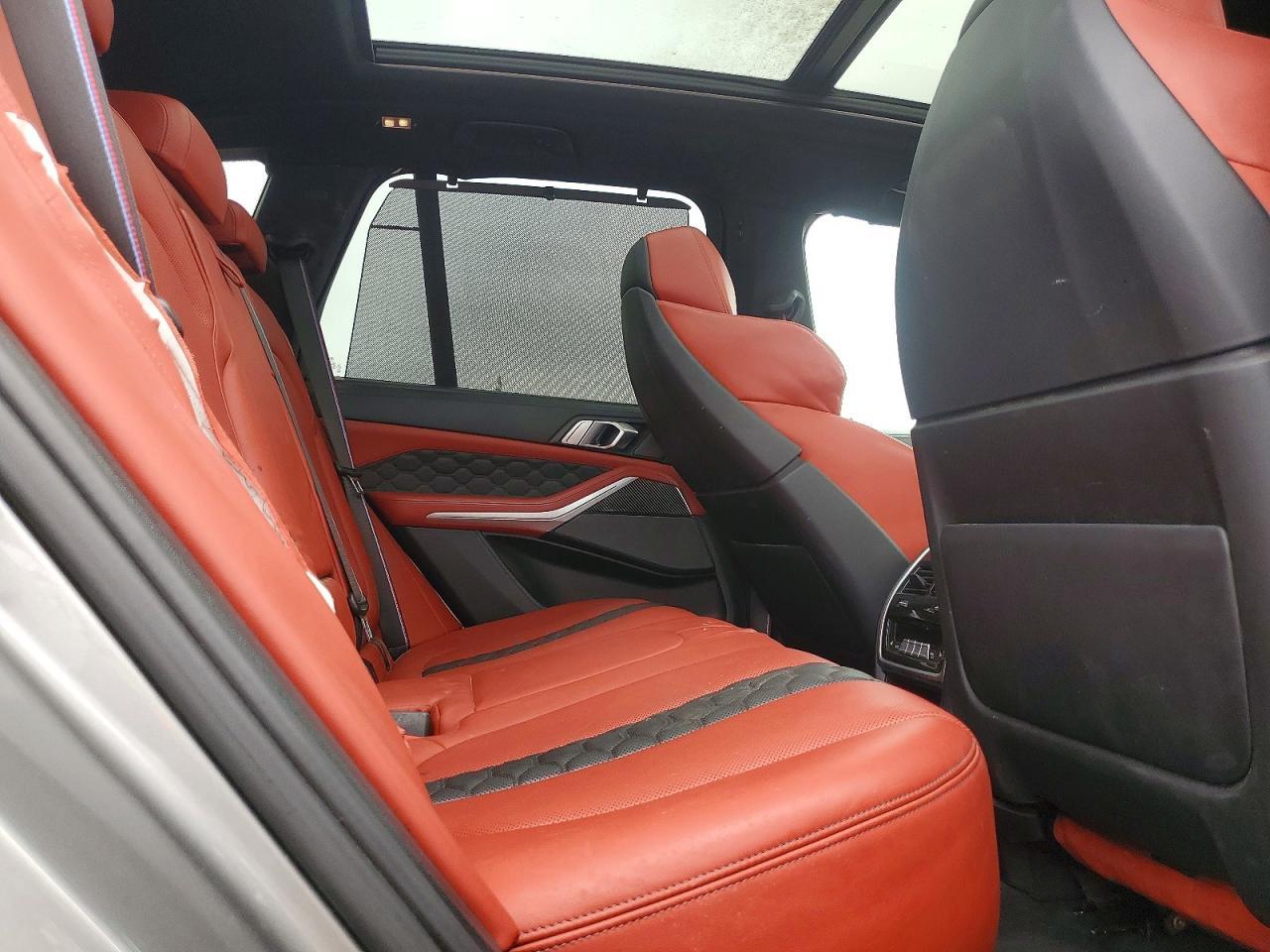 2022 BMW X5 M - zdjęcie 11