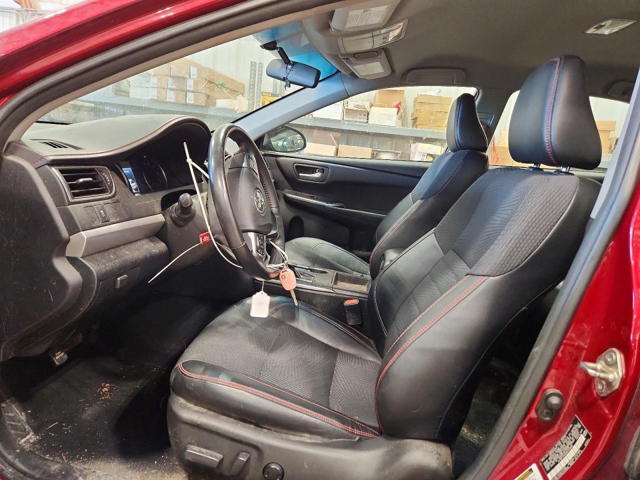 2017 Toyota Camry Le - zdjęcie 7