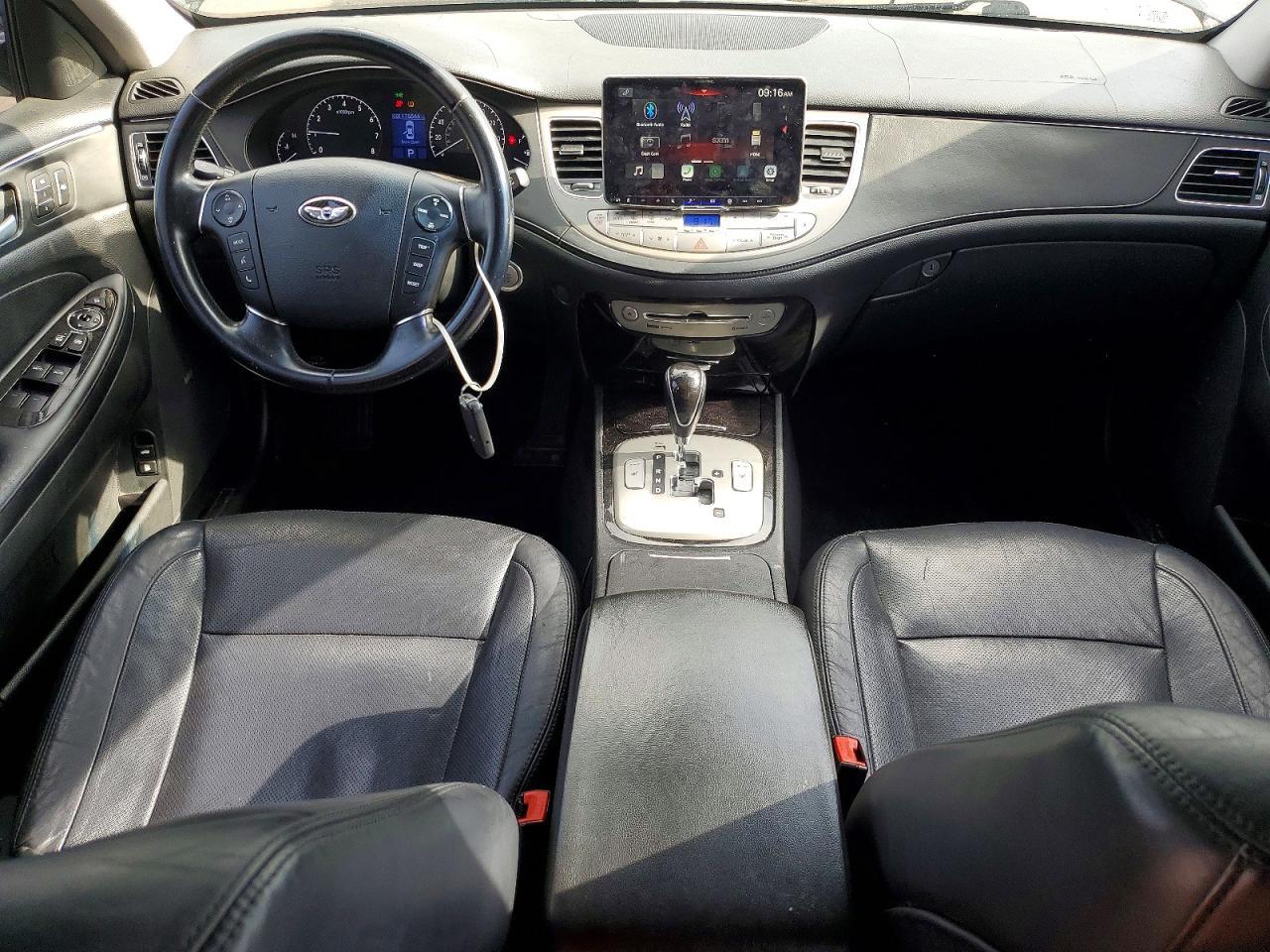 2014 Hyundai Genesis 3.8L - zdjęcie 8