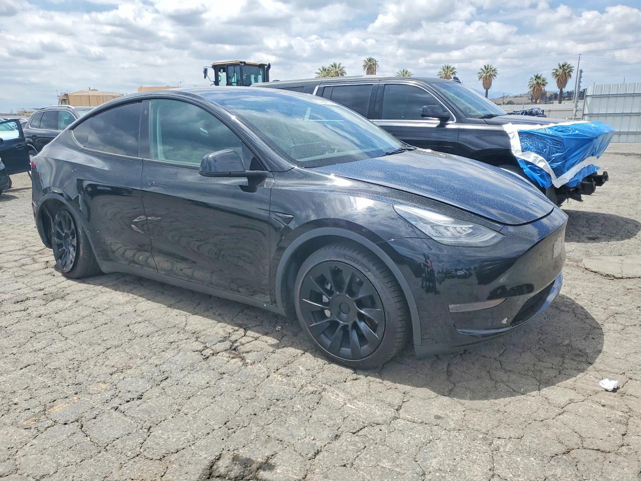 2023 Tesla Model Y - zdjęcie 4