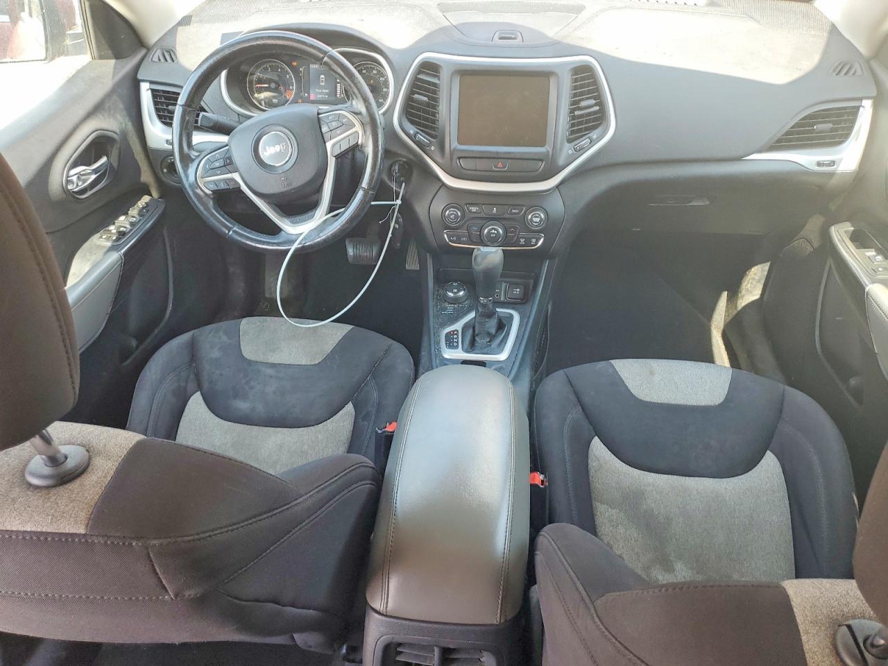 2014 Jeep Cherokee Latitude - zdjęcie 8