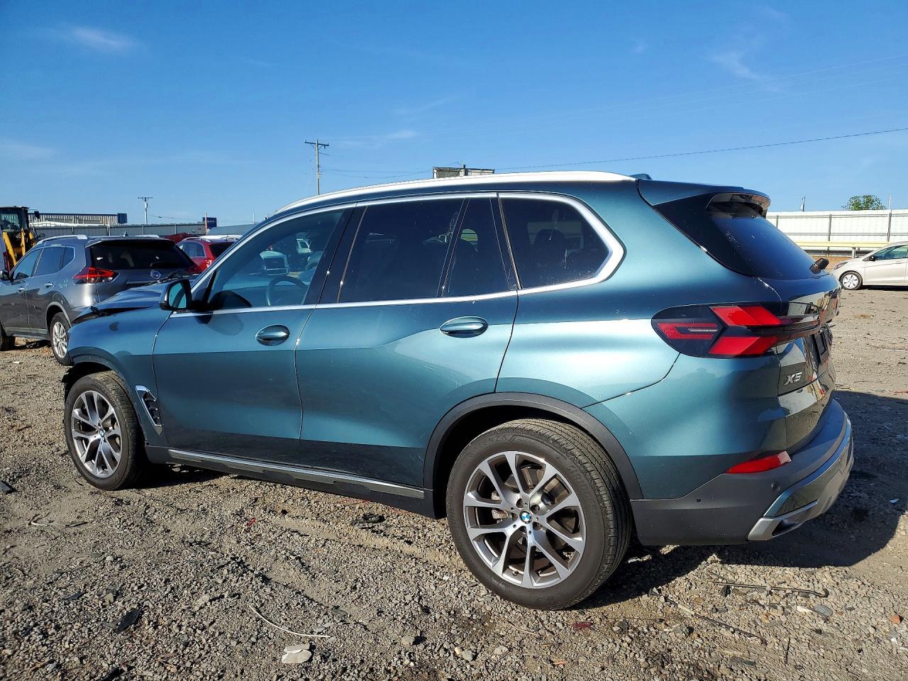 2024 BMW X5 xDrive40I - zdjęcie 2