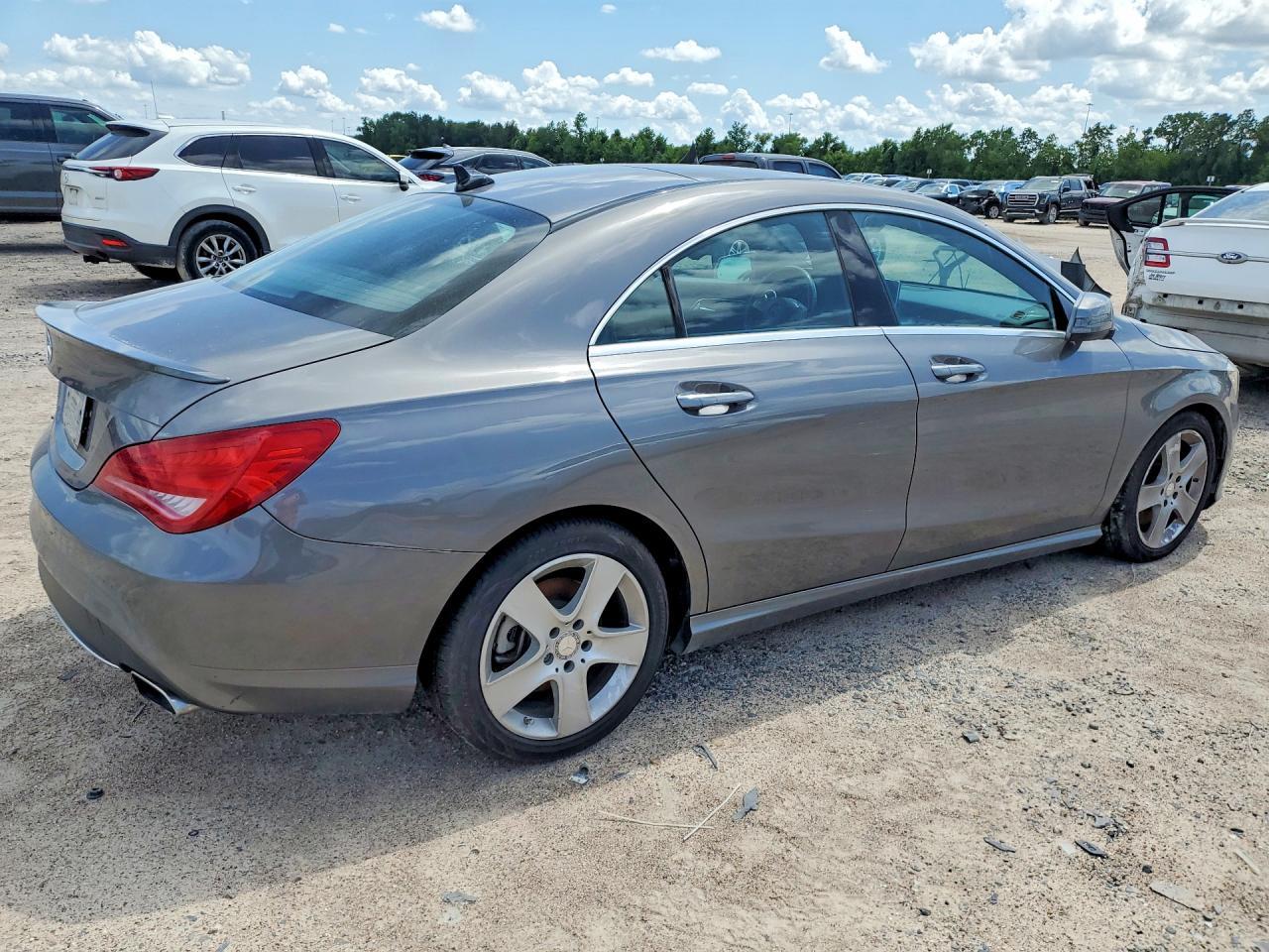 2015 Mercedes-Benz Cla 250 - zdjęcie 3