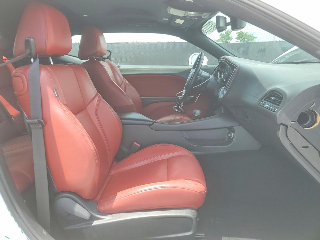 2021 Dodge Challenger Sxt - zdjęcie 7