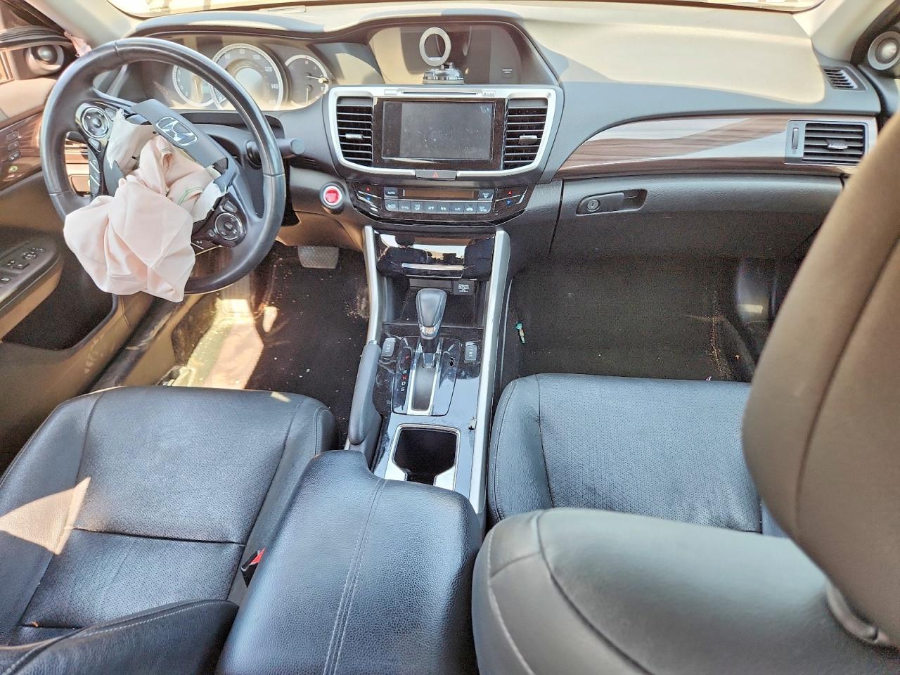 2017 Honda Accord Touring - zdjęcie 8