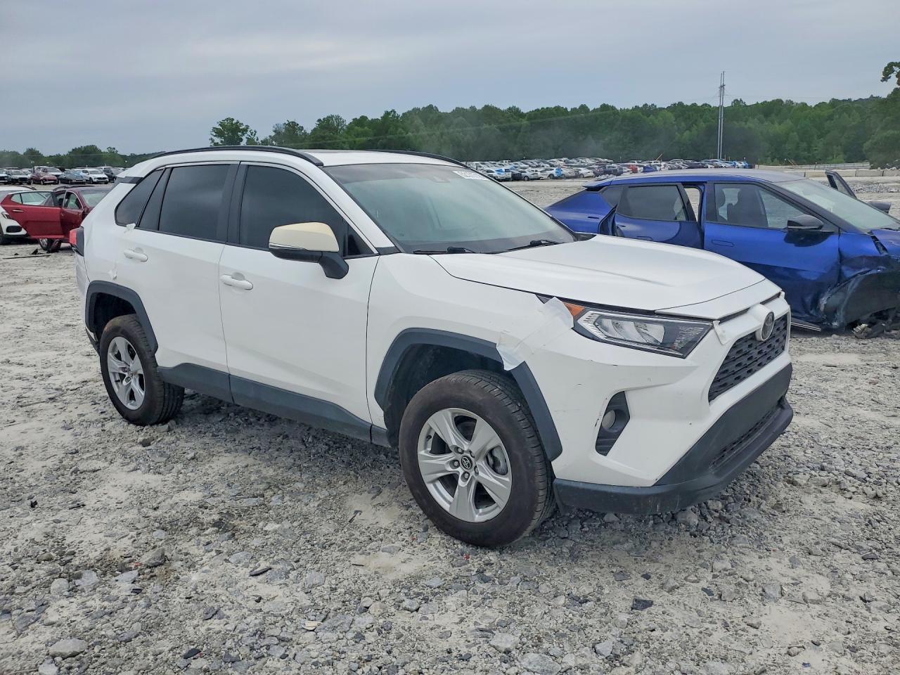 2020 Toyota Rav4 Xle - zdjęcie 4