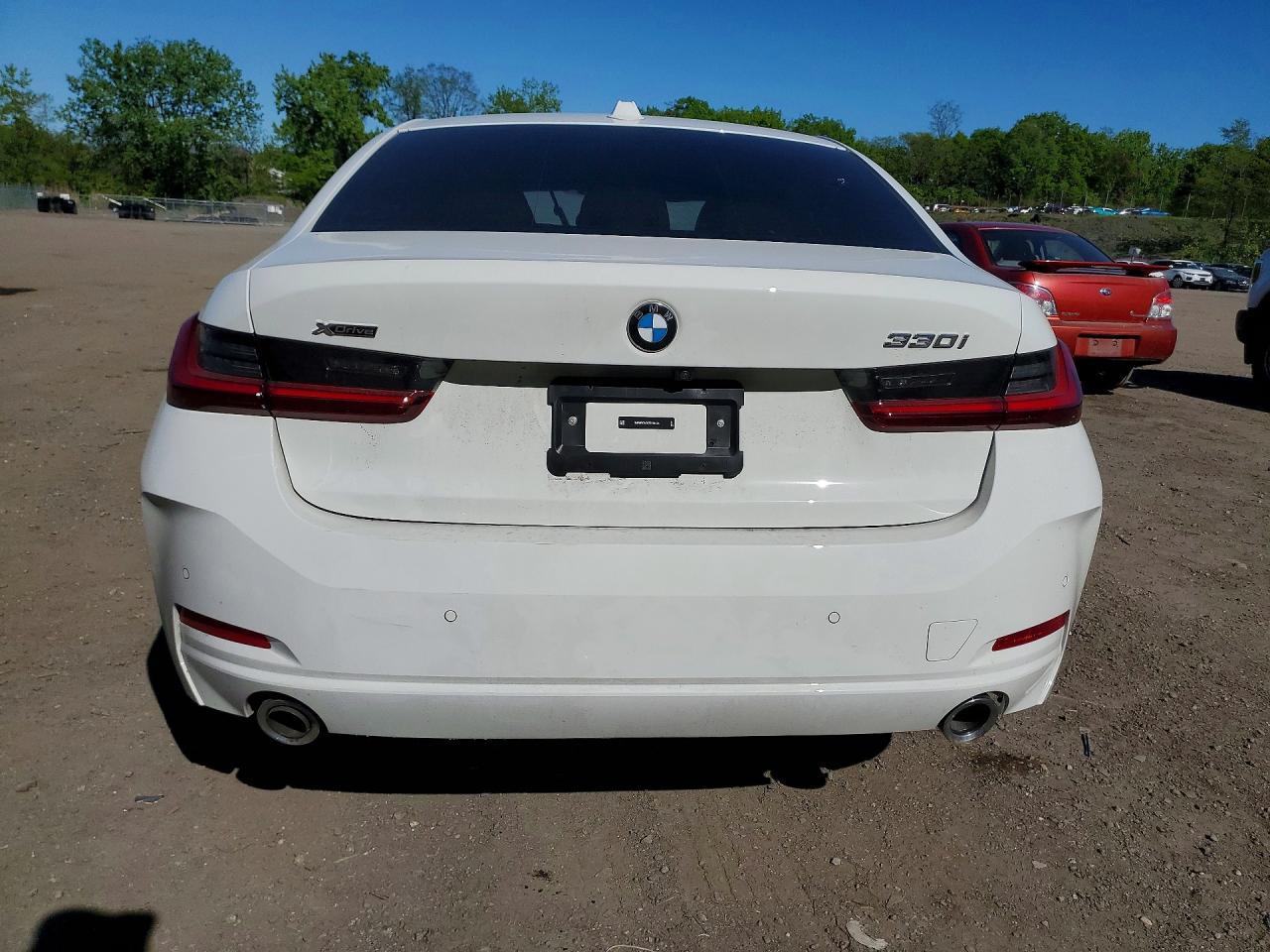 2026 BMW 330Xi - zdjęcie 6