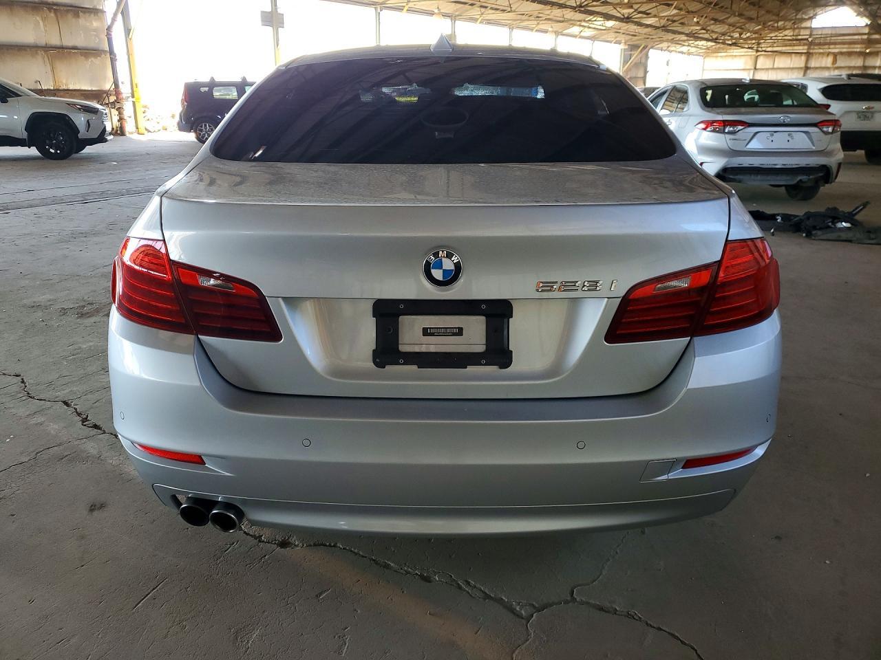 2016 BMW 528 I - zdjęcie 6