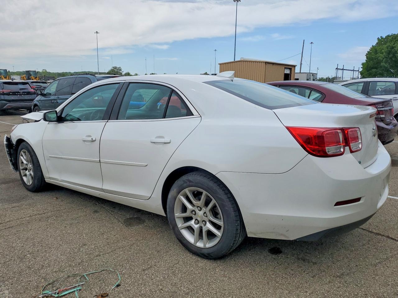 2015 Chevrolet Malibu 1Lt - zdjęcie 2