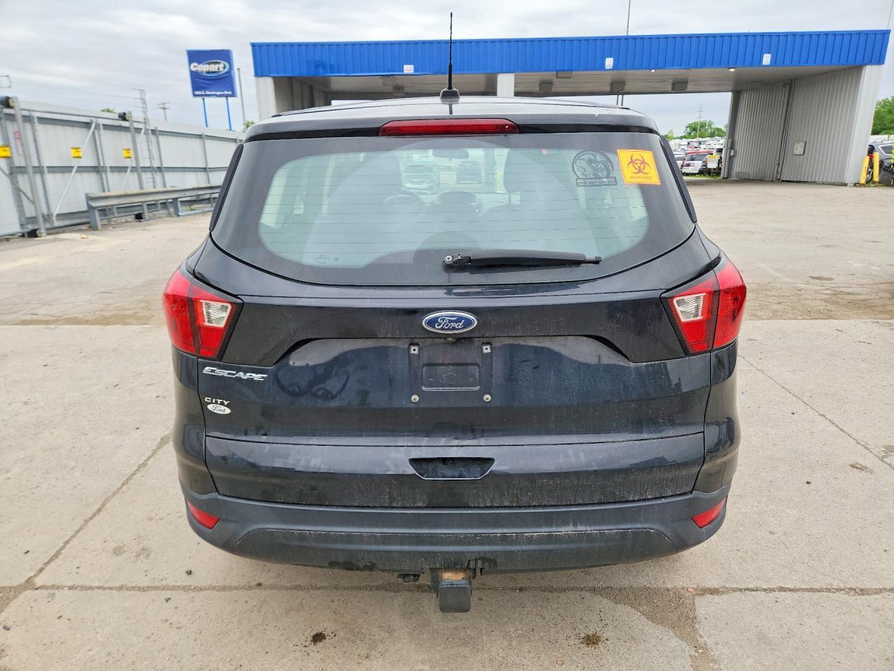 2019 Ford Escape S - zdjęcie 6