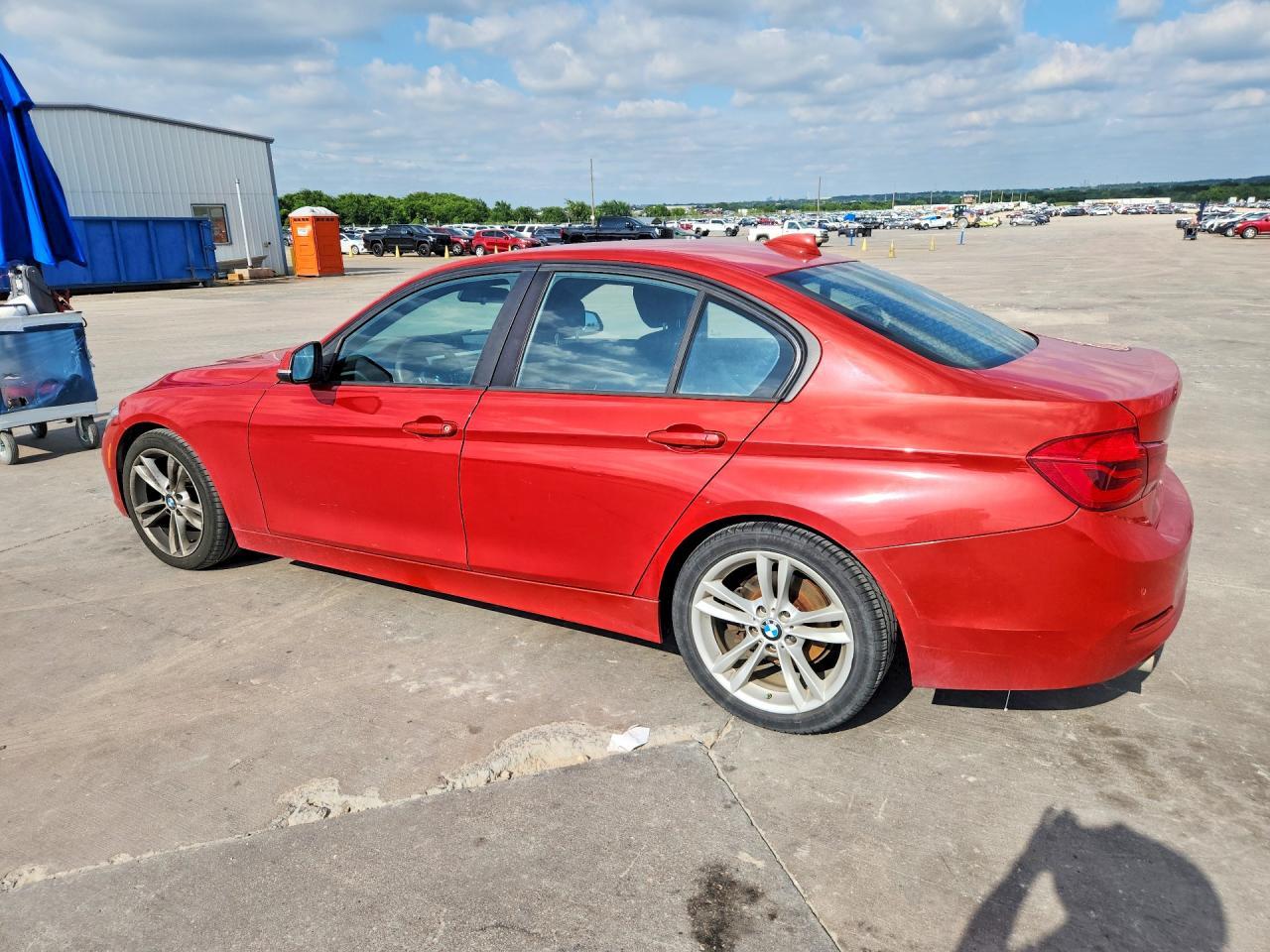 2016 BMW 320 I - zdjęcie 2