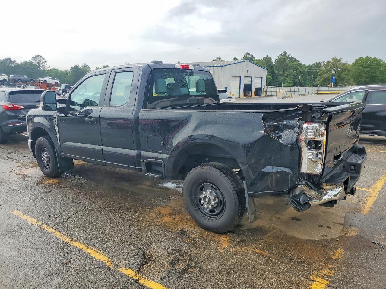 2026 Ford F350 Super Duty - zdjęcie 2
