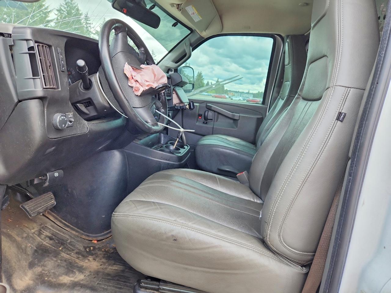 2021 Chevrolet Express G2500 - zdjęcie 7