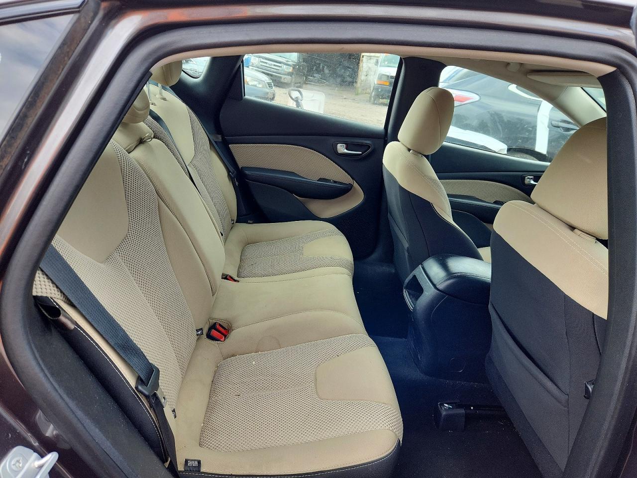 2015 Dodge Dart Sxt - zdjęcie 10