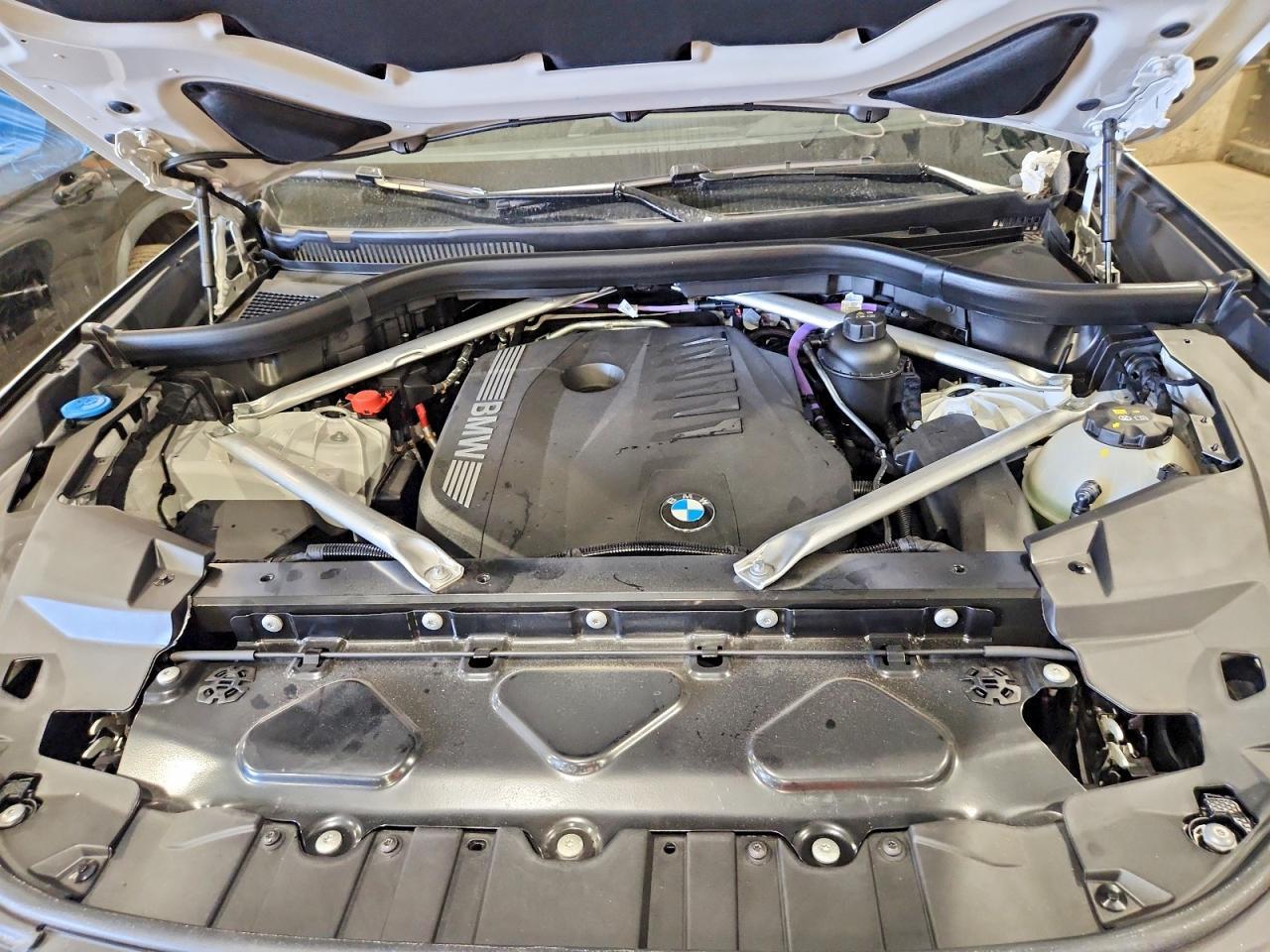 2024 BMW X5 xDrive40I - zdjęcie 11
