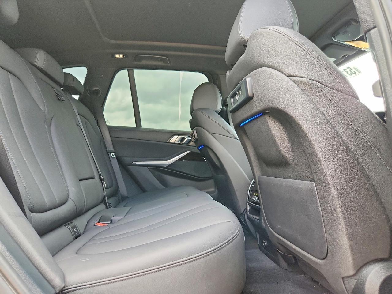 2020 BMW X5 xDrive40I - zdjęcie 11