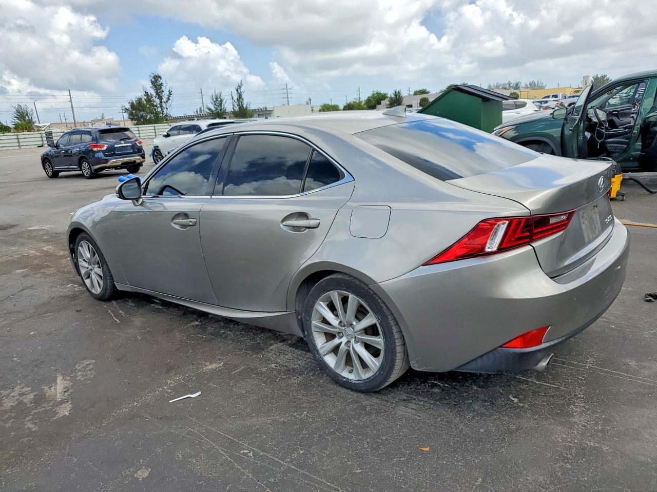 2014 Lexus Is 250 - zdjęcie 2