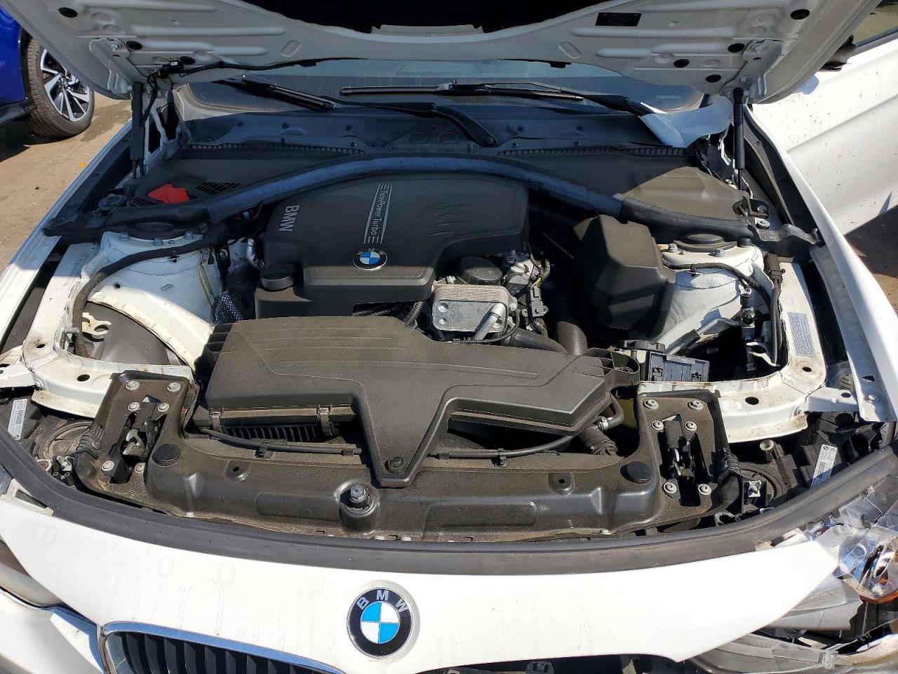 2015 BMW 320 I xDrive - zdjęcie 11