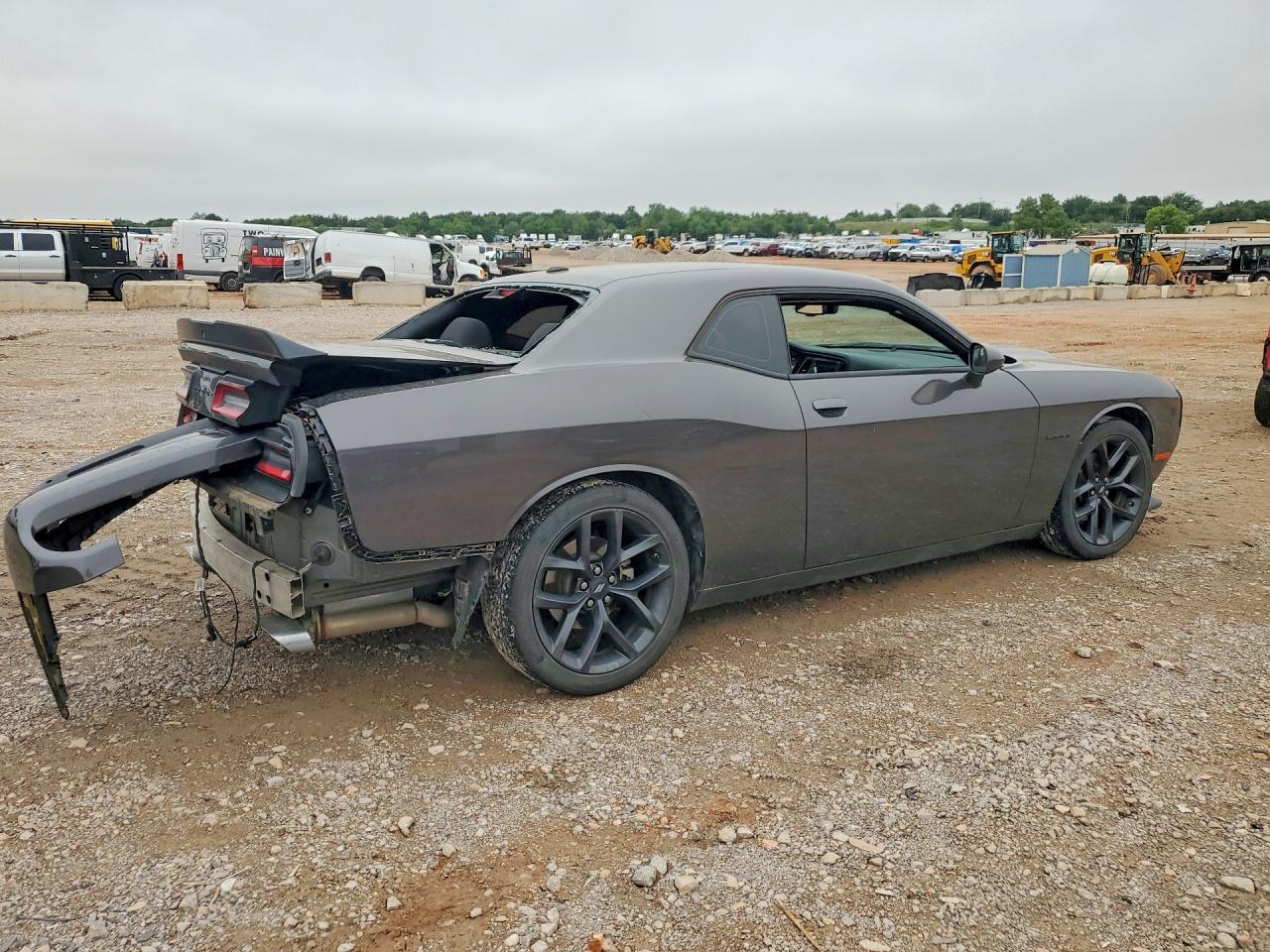 2022 Dodge Challenger R - zdjęcie 3