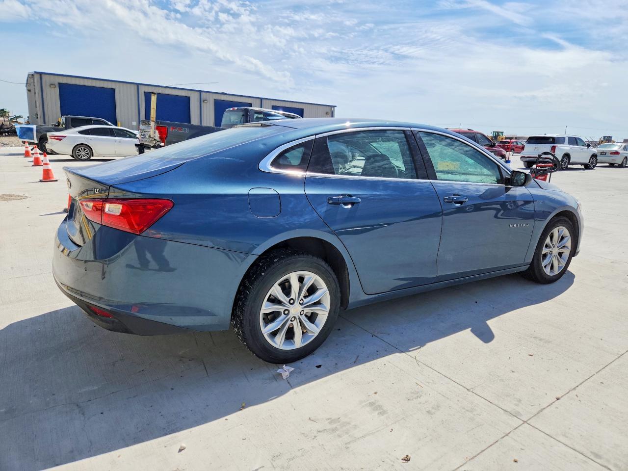 2024 Chevrolet Malibu Lt - zdjęcie 3
