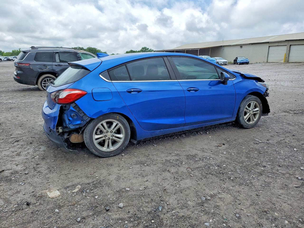 2018 Chevrolet Cruze Lt - zdjęcie 3