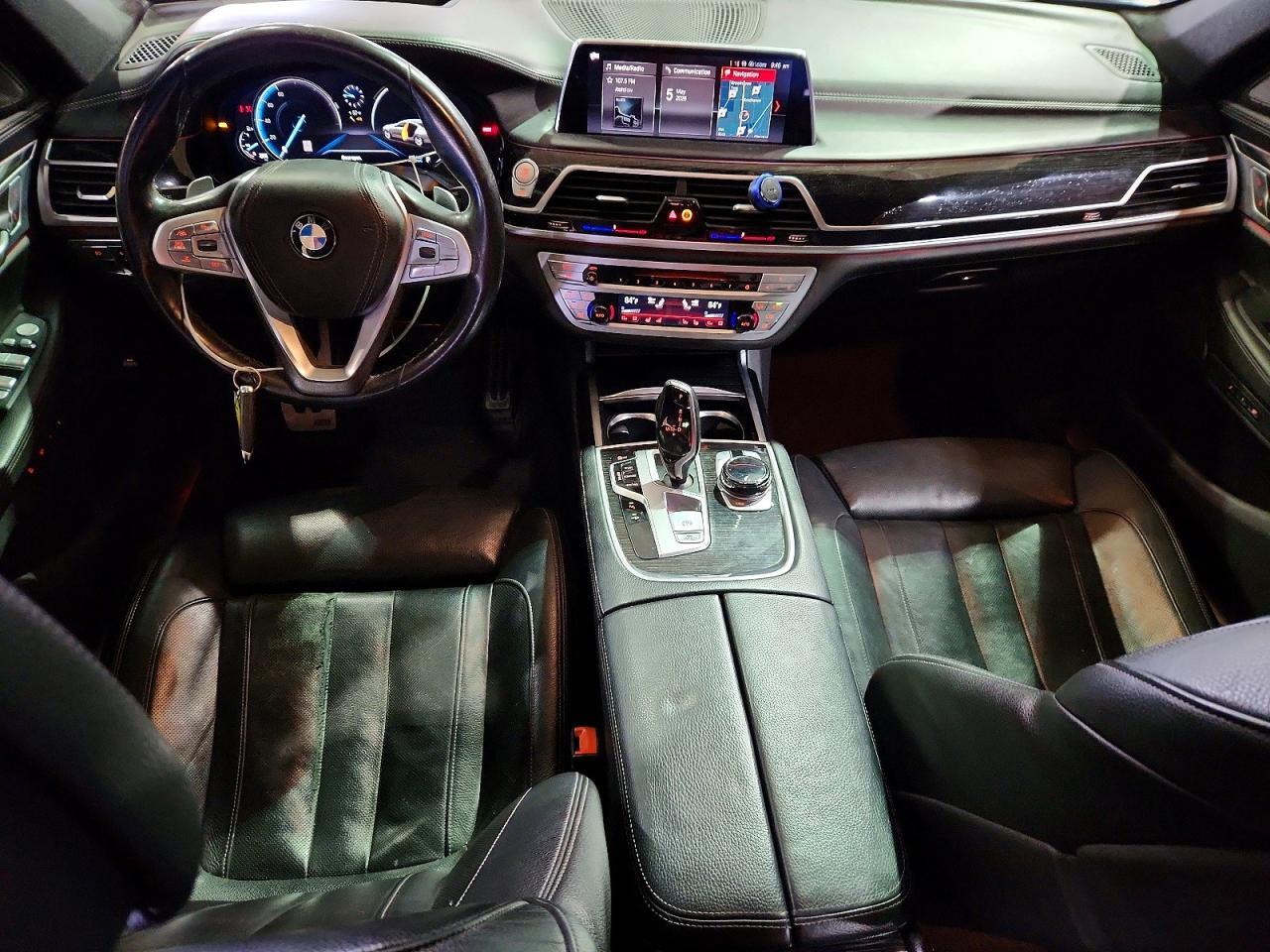 2019 BMW 740 I - zdjęcie 8