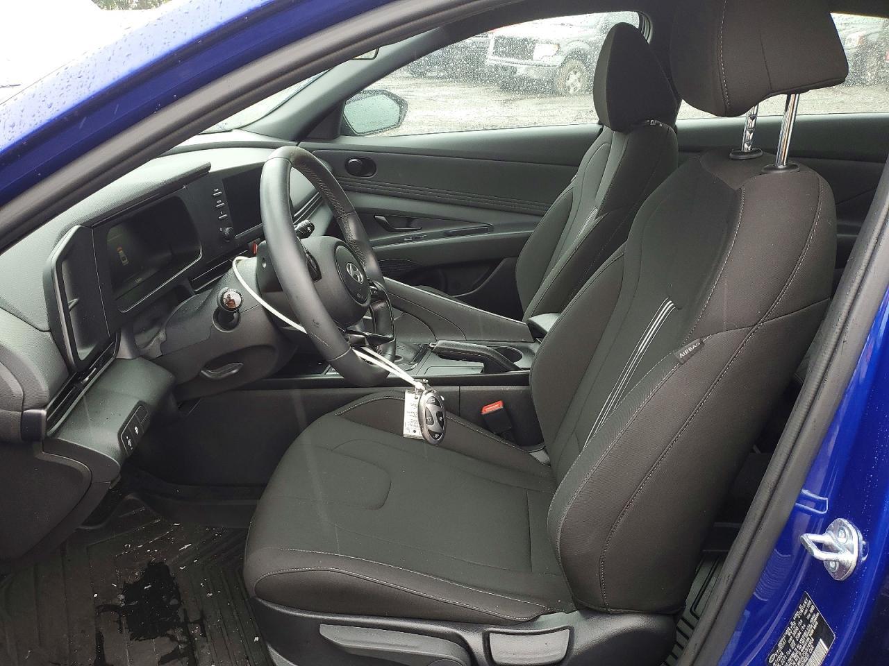 2025 Hyundai Elantra Sel Sport - zdjęcie 7