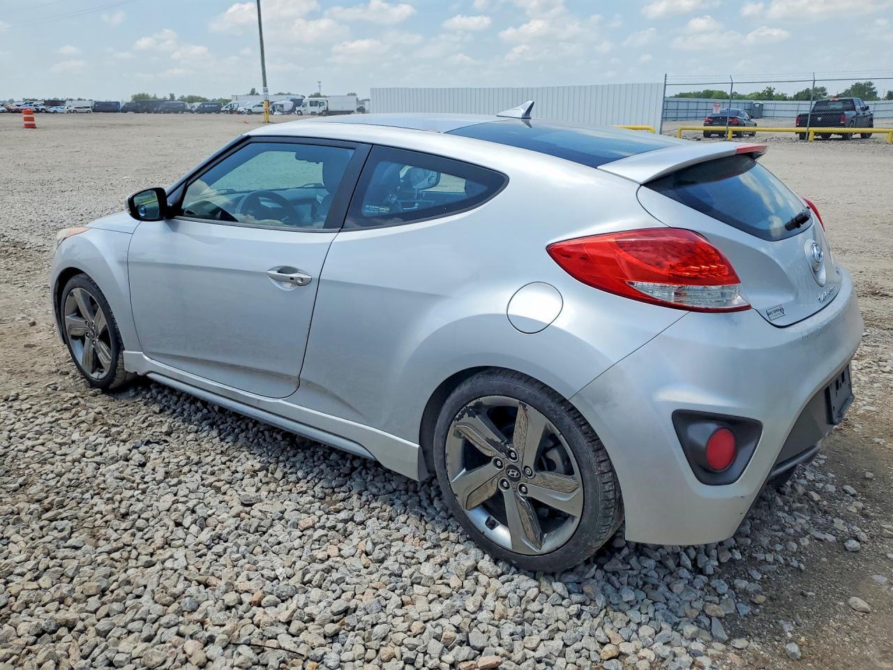 2013 Hyundai Veloster Turbo - zdjęcie 2